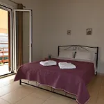 Апартаменты Elias House