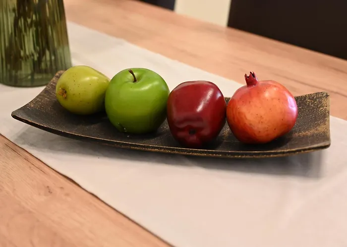 Elias House Апартаменты