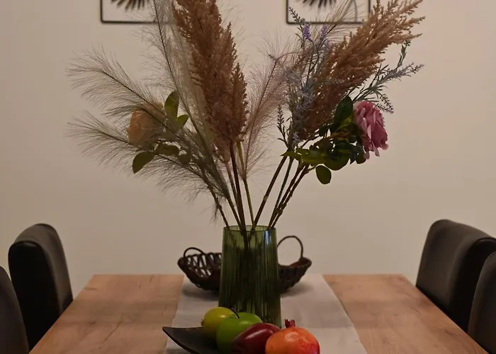 Elias House Apartamento *